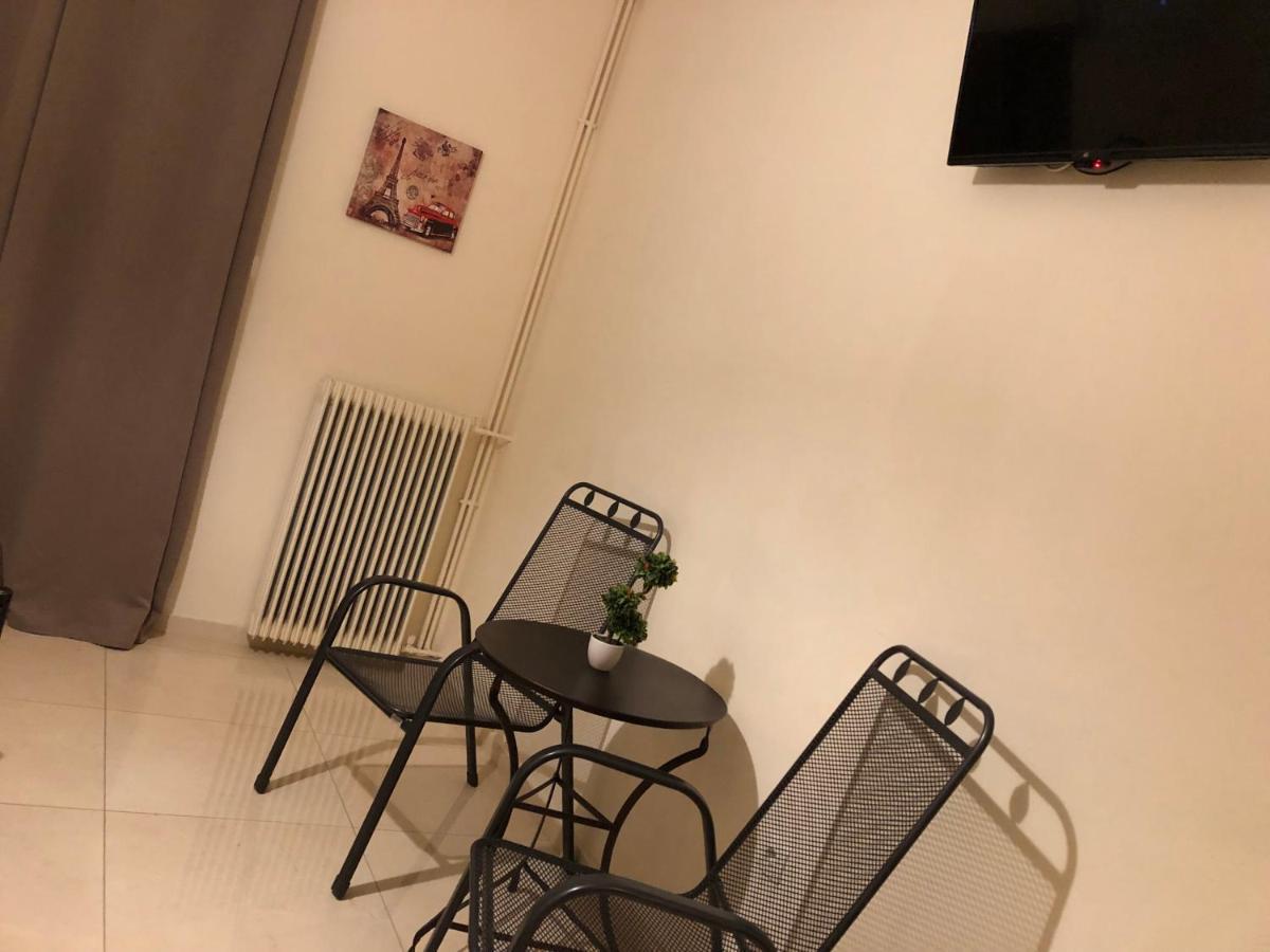 Nikolakakis Rooms Lavrio Экстерьер фото